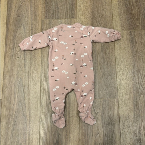 Firsts by Petit Lem Floral Lily Pad Onesie - Picture 2 of 3